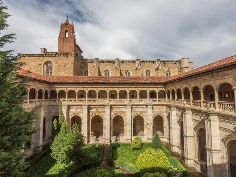 Spain's state-run paradores offer accommodations in unique buildings. Photo here shows Paradore of Leon on the Camino de Santiago. Photo by Maarten Hock | Canva.